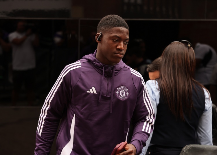 九游体育下载-琼斯盛赞梅努天赋出众，搭档得力中场将释放巨大潜力